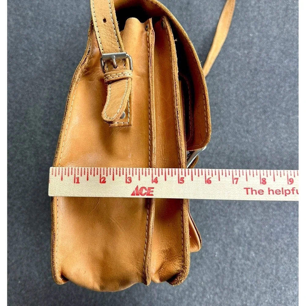 Vintage M.R. Canoa Industria Argentina Cowhide‎ Leather Messenger Bag Satchel